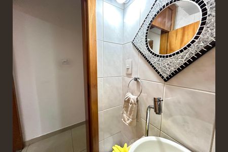 Casa à venda com 151m², 3 quartos e 2 vagasLavabo