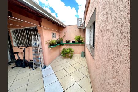 Casa à venda com 151m², 3 quartos e 2 vagasQuintal