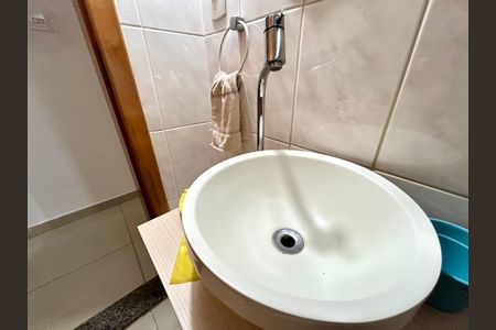 Casa à venda com 151m², 3 quartos e 2 vagasLavabo