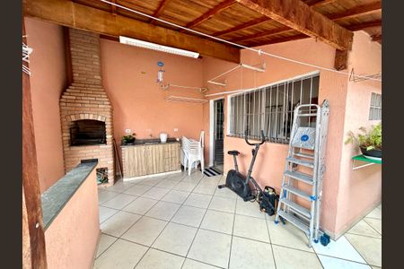Casa à venda com 151m², 3 quartos e 2 vagasQuintal 