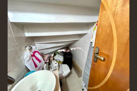 Casa à venda com 151m², 3 quartos e 2 vagasLavabo