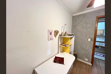 Casa à venda com 151m², 3 quartos e 2 vagasEscritório