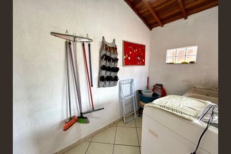 Casa à venda com 151m², 3 quartos e 2 vagasÁrea de Serviço