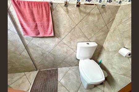 Casa à venda com 151m², 3 quartos e 2 vagasBanheiro 1