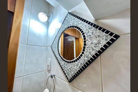 Casa à venda com 151m², 3 quartos e 2 vagasLavabo