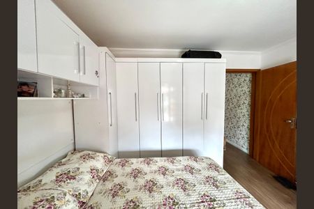 Casa à venda com 151m², 3 quartos e 2 vagasQuarto 1