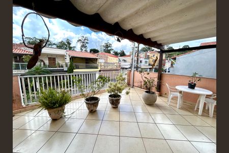 Casa à venda com 151m², 3 quartos e 2 vagasVaranda do Quarto 1