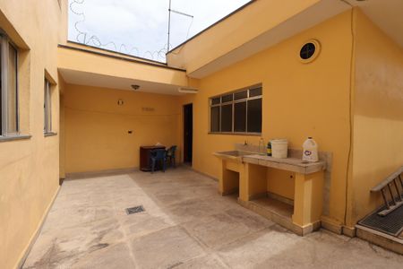Casa para alugar com 60m², 1 quarto e sem vagaQuintal