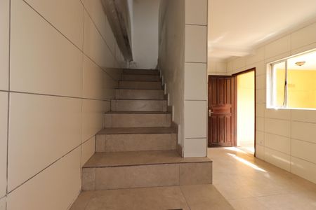 Casa para alugar com 60m², 1 quarto e sem vagaEscada