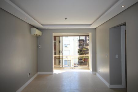 Sala de apartamento para alugar com 2 quartos, 78m² em Jardim do Salso, Porto Alegre