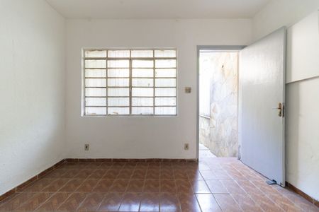 Sala de casa à venda com 2 quartos, 75m² em Parque Fongaro, São Paulo