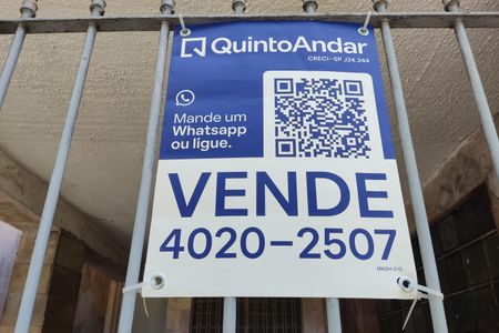 Casa à venda com 75m², 2 quartos e 1 vagaFachada