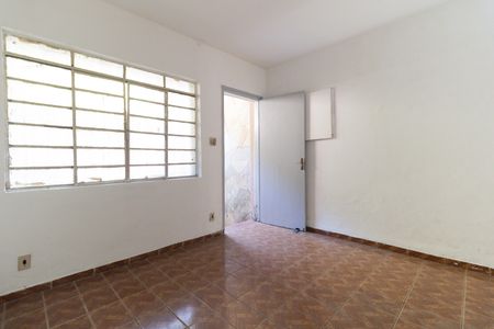 Casa à venda com 75m², 2 quartos e 1 vagaSala