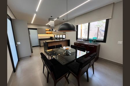 Casa à venda com 3 quartos, 230m² em Colinas da Anhanguera, Santana de Parnaíba