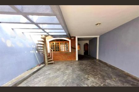 Casa à venda com 167m², 3 quartos e 2 vagas