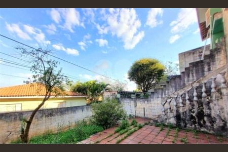 Casa à venda com 167m², 3 quartos e 2 vagas