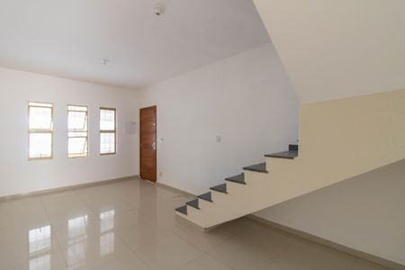 Sala de casa para alugar com 2 quartos, 155m² em Parque Continental Ii, Guarulhos