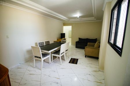 Apartamento para alugar com 120m², 3 quartos e 1 vagaSala