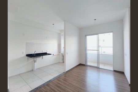Sala de apartamento para alugar com 3 quartos, 54m² em Vila Rio Branco, Jundiaí