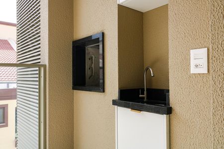 Apartamento para alugar com 74m², 2 quartos e 1 vaga Apartamento para alugar com 74m², 2 quartos e 1 vagaVaranda