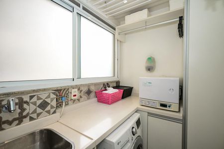 Apartamento à venda com 87m², 2 quartos e 1 vagaÁrea de Serviço 