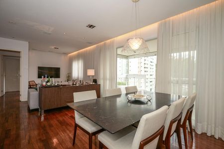 Sala de apartamento à venda com 2 quartos, 87m² em Vila Andrade, São Paulo