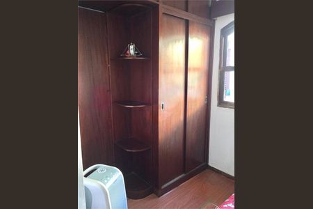 Casa à venda com 3 quartos, 218m² em Vila Morse, São Paulo