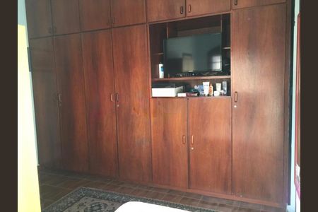 Casa à venda com 3 quartos, 218m² em Vila Morse, São Paulo