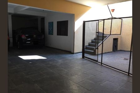 Casa à venda com 3 quartos, 218m² em Vila Morse, São Paulo