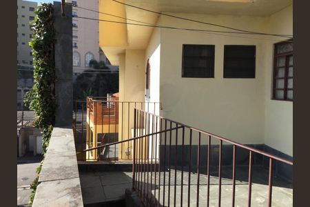Casa à venda com 218m², 3 quartos e 5 vagas