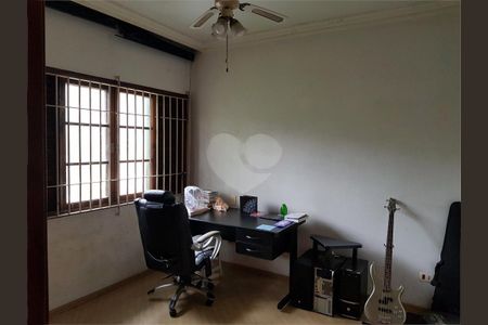 Casa à venda com 4 quartos, 324m² em Chácara Meyer, São Paulo