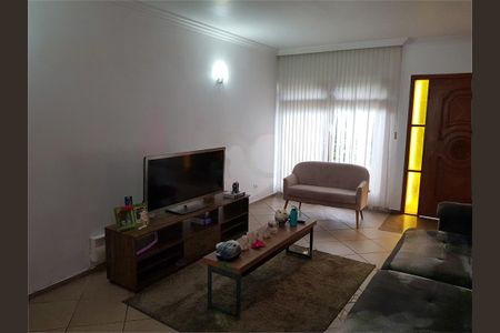 Casa à venda com 4 quartos, 324m² em Chácara Meyer, São Paulo