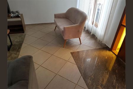 Casa à venda com 4 quartos, 324m² em Chácara Meyer, São Paulo