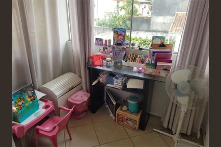 Casa à venda com 4 quartos, 324m² em Chácara Meyer, São Paulo