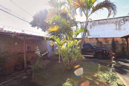 Casa à venda com 360m², 2 quartos e 3 vagasQuintal