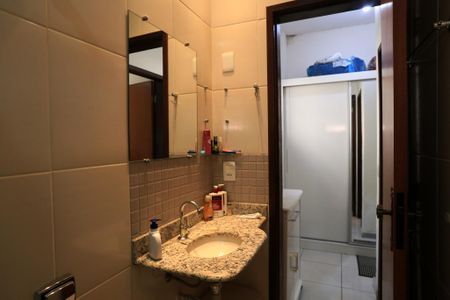 Casa à venda com 360m², 2 quartos e 3 vagasBanheiro da Suíte