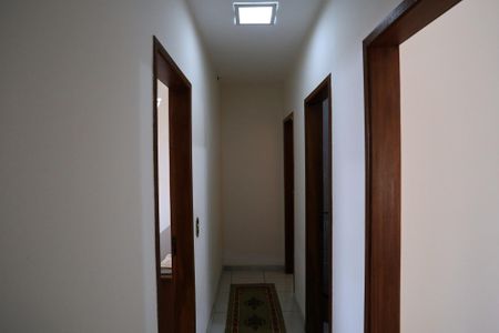 Casa à venda com 360m², 2 quartos e 3 vagasCorredor