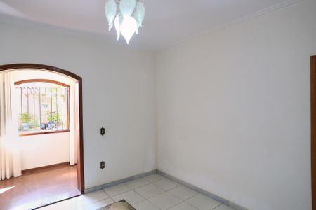 Sala de casa à venda com 2 quartos, 360m² em São Marcos, Belo Horizonte