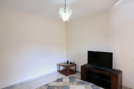 Casa à venda com 360m², 2 quartos e 3 vagasSala