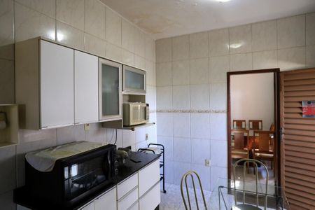 Casa à venda com 360m², 2 quartos e 3 vagasCozinha