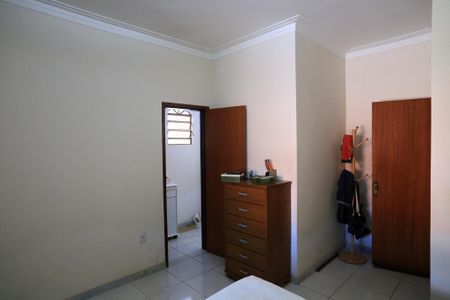 Suíte de casa à venda com 2 quartos, 360m² em São Marcos, Belo Horizonte