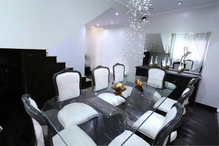 Casa à venda com 6 quartos, 320m² em Vila Paranagua, São Paulo