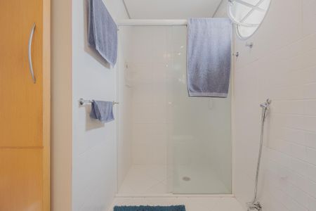 Apartamento à venda com 180m², 3 quartos e 2 vagas Apartamento à venda com 180m², 3 quartos e 2 vagasBanheiro da Suíte 3