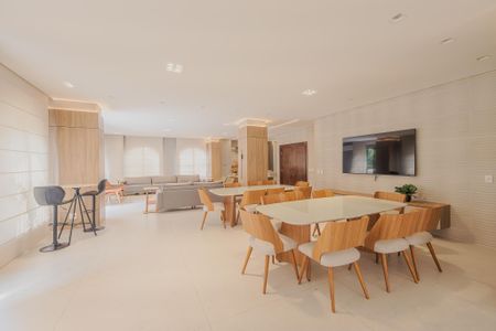 Apartamento à venda com 180m², 3 quartos e 2 vagas Apartamento à venda com 180m², 3 quartos e 2 vagasSalão de Festas