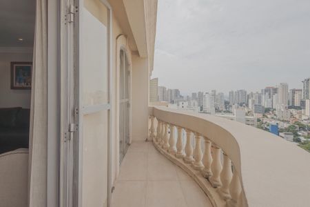Apartamento à venda com 180m², 3 quartos e 2 vagas Apartamento à venda com 180m², 3 quartos e 2 vagasVaranda da Sala 2