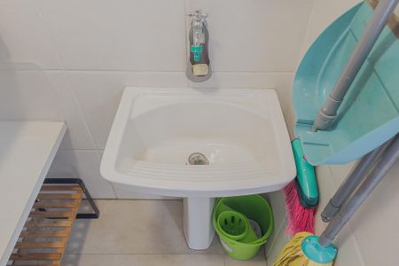 Apartamento à venda com 180m², 3 quartos e 2 vagas Apartamento à venda com 180m², 3 quartos e 2 vagasÁrea de Serviço 2