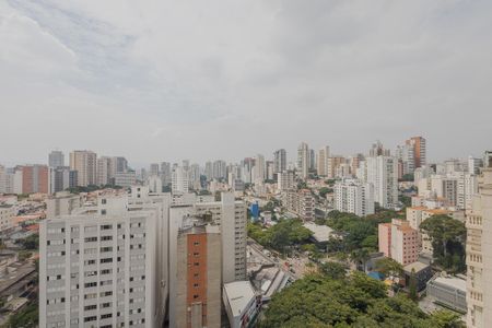 Apartamento à venda com 180m², 3 quartos e 2 vagas Apartamento à venda com 180m², 3 quartos e 2 vagasVista