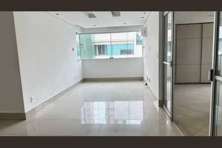 Apartamento à venda com 142m², 3 quartos e 2 vagasFoto 03