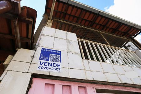 Casa à venda com 88m², 2 quartos e 1 vaga Casa à venda com 88m², 2 quartos e 1 vagaFachada com Plaquinha