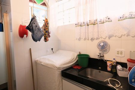 Casa à venda com 88m², 2 quartos e 1 vaga Casa à venda com 88m², 2 quartos e 1 vagaÁrea de Serviço